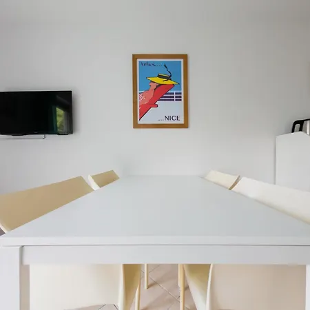 Le Soleil D'or 4 Pers Parking Wifi Apartment