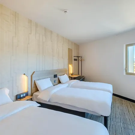 Stade Riviera Hotel