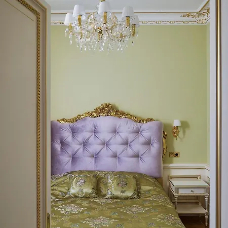 Aparthotel Maison Des Barons 4*