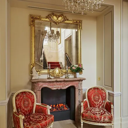 Maison Des Barons Aparthotel 4*