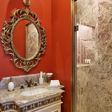 Aparthotel Maison Des Barons 4*