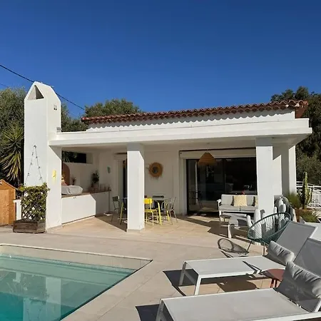 Belle Avec Piscine Et Vue Mer