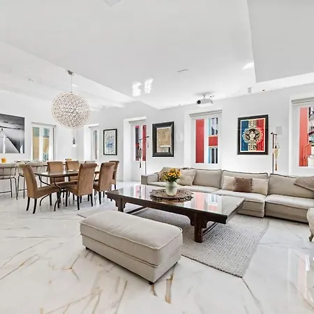 - Bonaparte Apartment *
