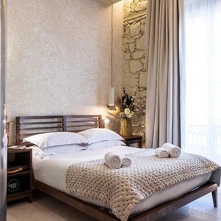 Hotel Naomi 3*