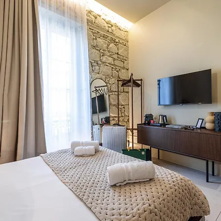 Naomi Hotel Nice