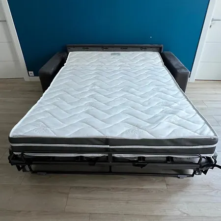 Center 2 Min Walk To Quiet Sunny Balcony Appartement *