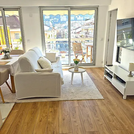 Superbe Luxueux Spacieux 50 M2 Port Appartement *