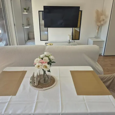 Superbe Luxueux Spacieux 50 M2 Port Appartement *
