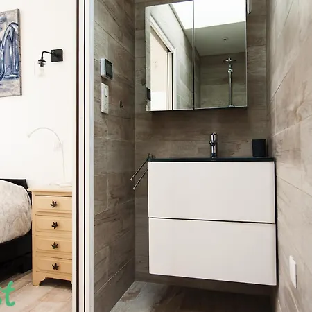 Apartment Cocooon *