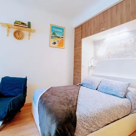 Haliviera - Golden Square, 1min From Apartment *