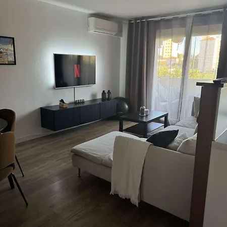 Appartement Olympie, Airport, Train And Tram Station Fully Equipped For 3 Peoples Nice