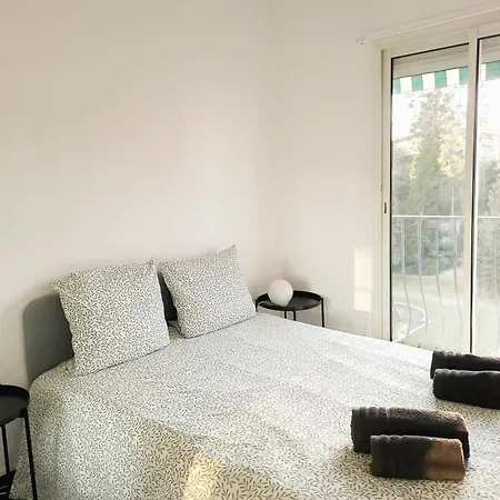 Appartement à 2 Pas De La Promenade Des Vue 7 Avenue De Fabron *