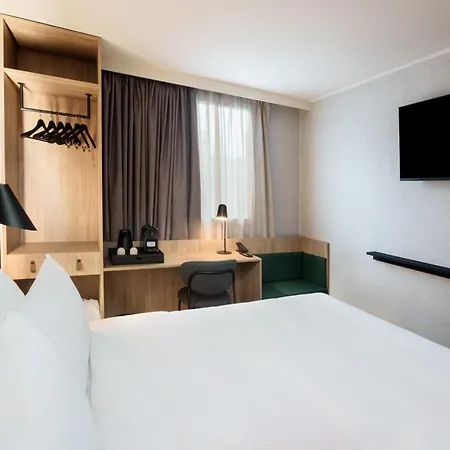 Campanile Prime - Airport Hotel