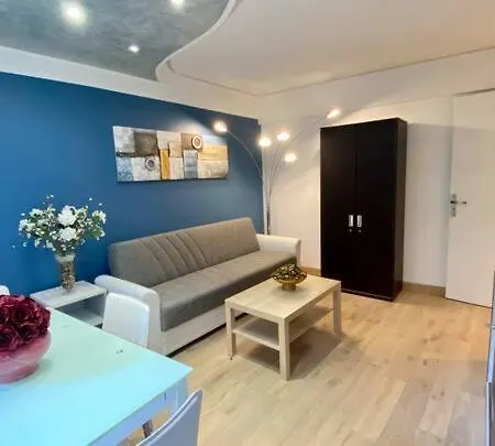 Apartment Centre, Renove,calme,proche Plages Et Zone Pietonne *