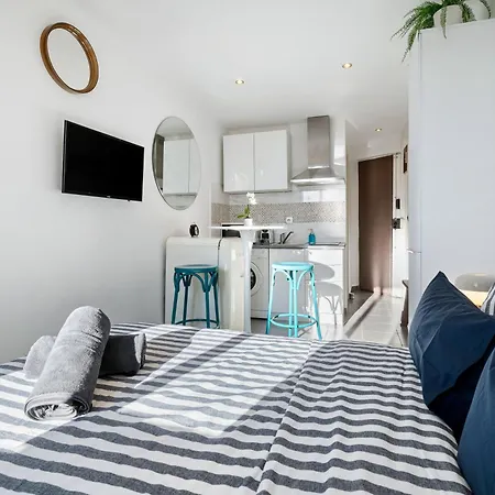 Renting - Bosio - Shelter Place Massena Cours Saleya & Sea Apartment