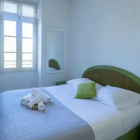 Place Grimaldi, Close To And Restaurants, With Balcony Appartement *