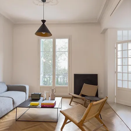 Luxueux Design - 3 - Jardin + Terrasse Apartment *