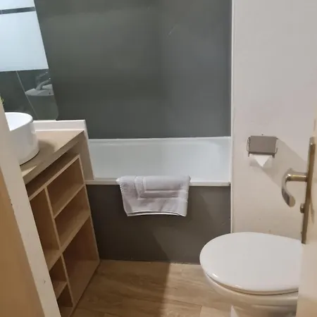 Les Palmiers à 700m De La Appartement