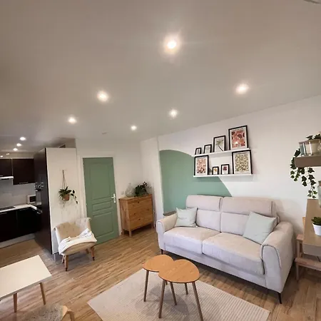 Apartment Un Chez Vous Loin De Chez Vous *