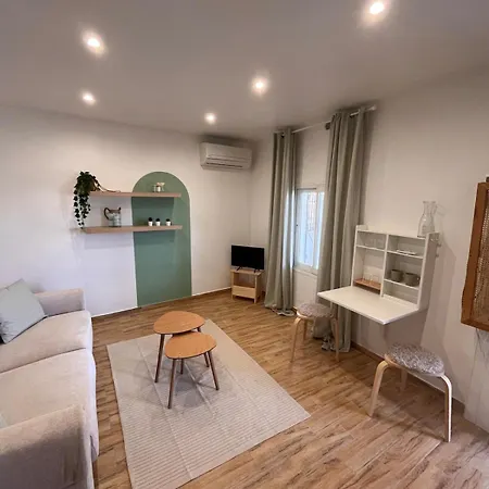 Un Chez Vous Loin De Chez Vous Apartment *