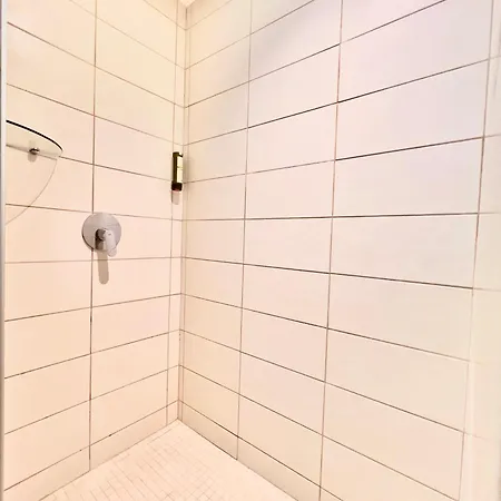 Appart hôtel Liberation Center - Private Balcony - 24&7 Reception - Luggage Storage