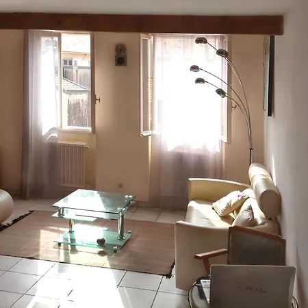 Appartement A / 50 M² / Vue Sur La *