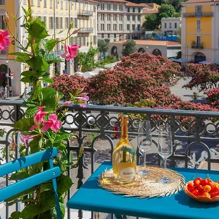 Apartment Designer Luxury On Place Garibaldi Nice