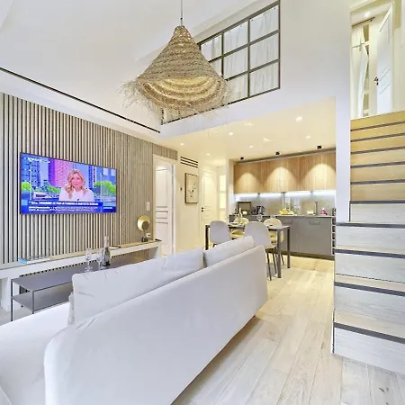 Hyper Centre - Charming Duplex - Luxury - Reversible Air Conditioning - 10 Mins From Place Massena Appartement *