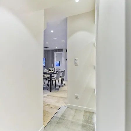 Hyper Centre - Charming Duplex - Luxury - Reversible Air Conditioning - 10 Mins From Place Massena Appartement Nice