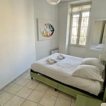 Place Grimaldi, Close To And Restaurants, With Balcony Appartement *