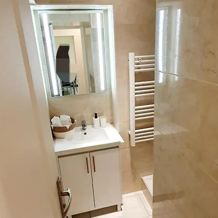 3 Pièces Sur Centre Appartement *