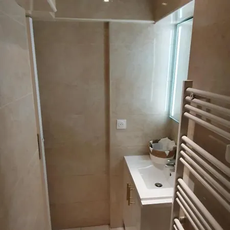 3 Pièces Sur Centre Appartement *