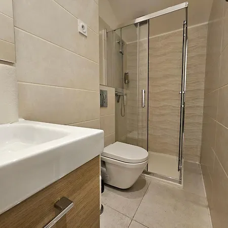 Centre De : Renove, Climatise Et Calme Apartment Nice