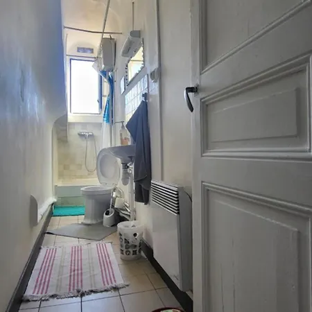 Auberge de jeunesse Jolie Privée Centre-ville *