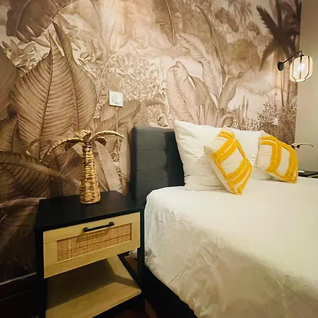 Old Town Place Rossetti Themed 2br Full Air Conditioning Apartment *