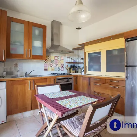 House In With Swimming Pool Holiday home *