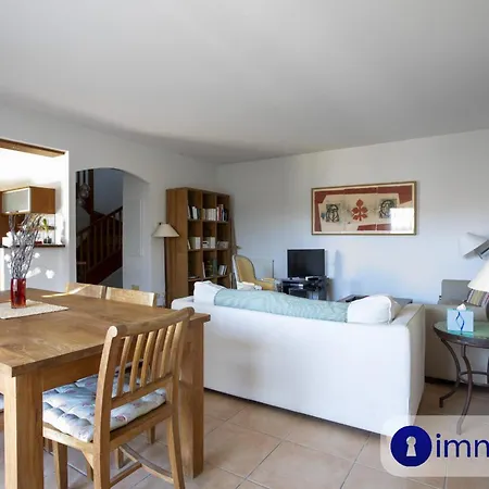 House In With Swimming Pool Holiday home *