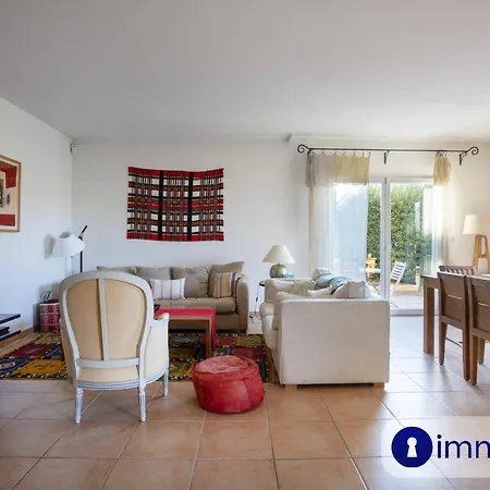 House In With Swimming Pool Holiday home *