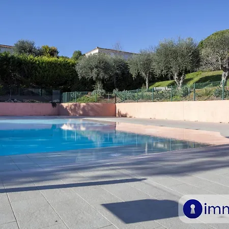 House In With Swimming Pool Holiday home *