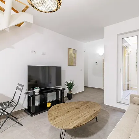 Appartement 1 Bdr Duplex Downtown - Ac Nice