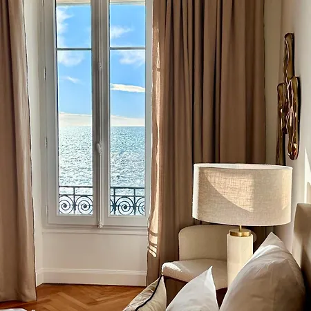 Quai Promenade View Sea View Balcony 3 Bedrooms Air Conditioning Apartment