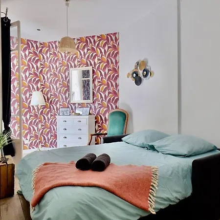 Appartement With Big Terrace Full Center With Air Conditioning