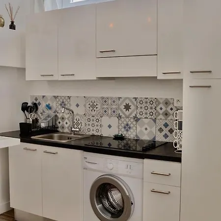 Appartement With Big Terrace Full Center With Air Conditioning