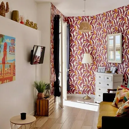 With Big Terrace Full Center With Air Conditioning Appartement