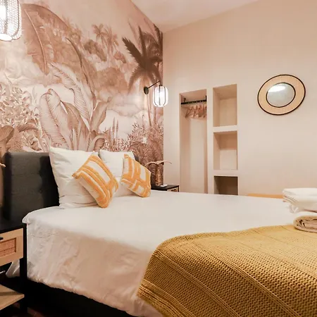 Apartment Old Town Place Rossetti Themed 2br Full Air Conditioning *