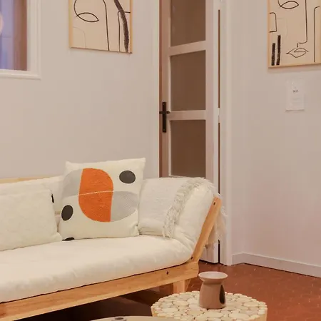 Old Town Place Rossetti Themed 2br Full Air Conditioning Nice