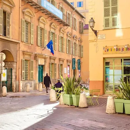 Apartment Proche Du Cours Saleya Et De La Plage, Dans Le Vieux Nice, Spacieux Et Climatise Nice