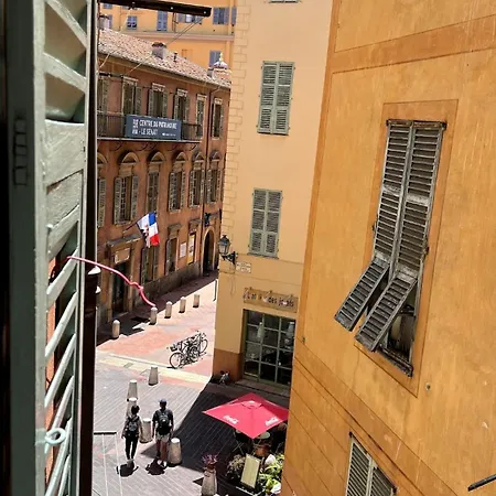 Apartment Proche Du Cours Saleya Et De La Plage, Dans Le Vieux Nice, Spacieux Et Climatise Nice