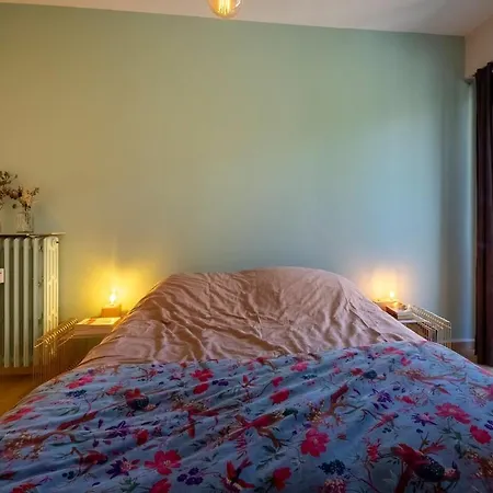 Apartment Spacious And Pleasant 3 Bedroom Flat *