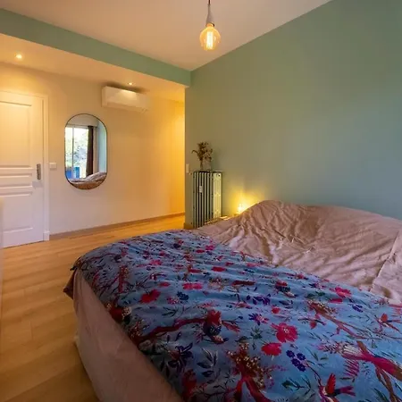 Spacious And Pleasant 3 Bedroom Flat Apartment *